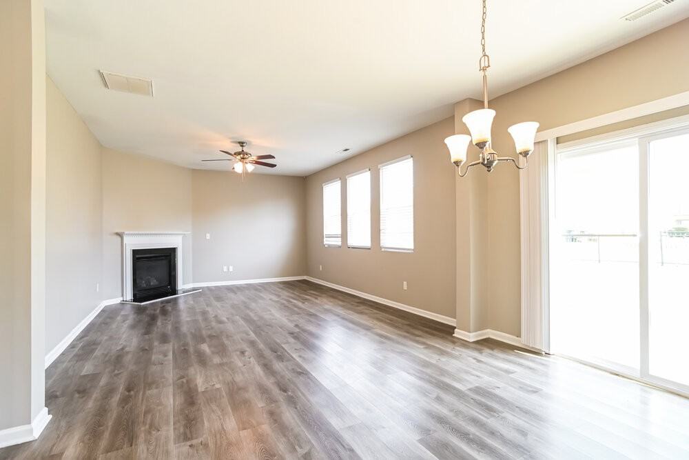 1016 Yellow Bee Rd - Photo 5 of 17