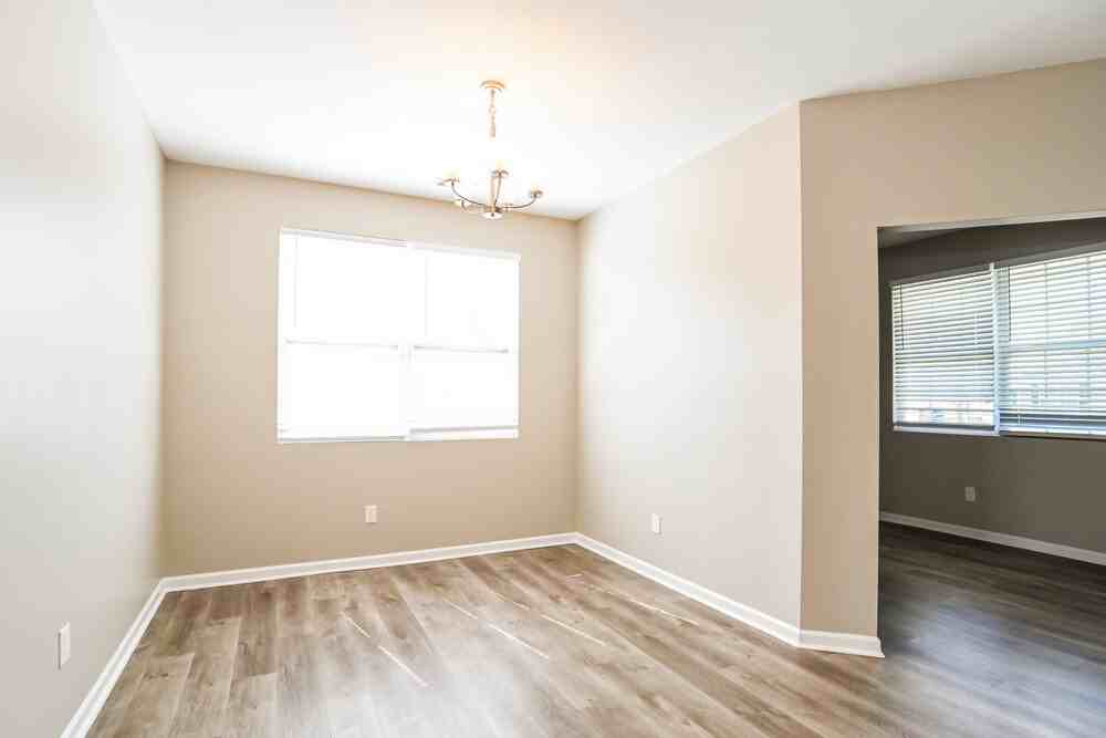 1016 Yellow Bee Rd - Photo 7 of 17
