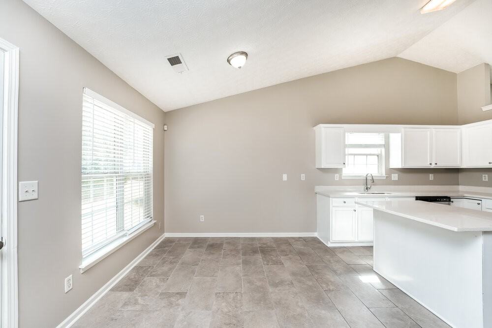 120 Champion Ln - Photo 7 of 17