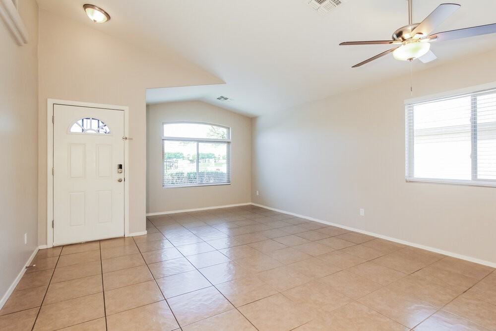 4449 N 123rd Dr - Photo 4 of 16