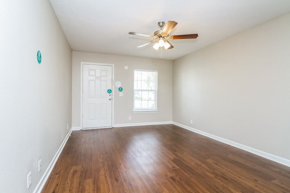 1120 Sima Shabat Ct - Photo 4 of 17