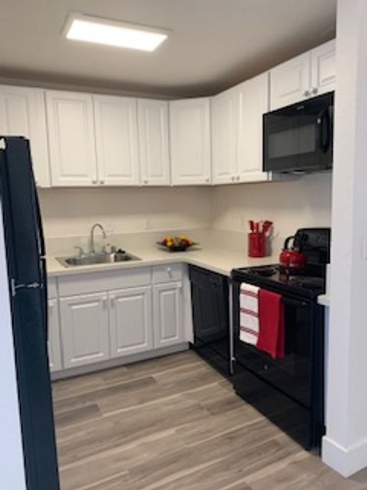 Village Point Apartments - Photo 2 of 17