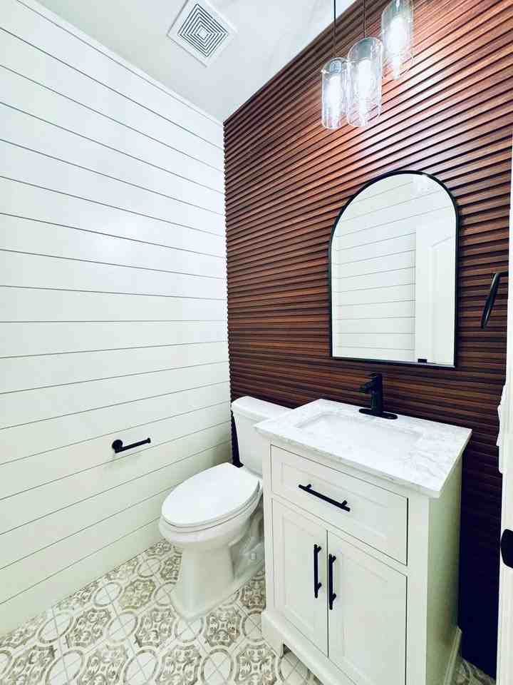 7808 Astral Ave - Photo 7 of 50