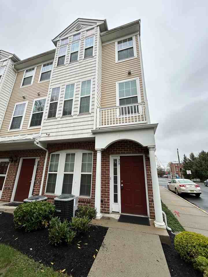 2A Steel St - Photo 3 of 18