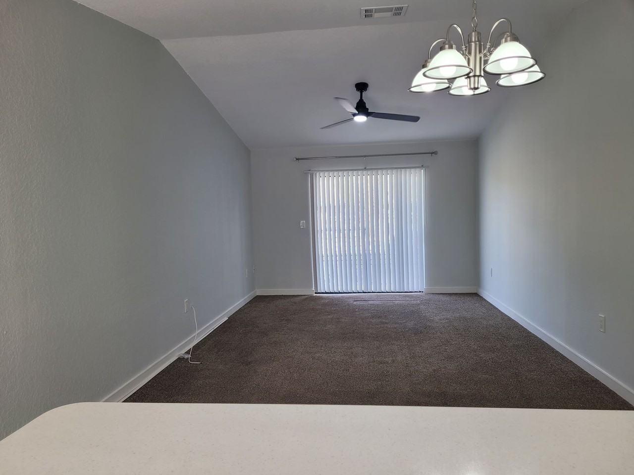 7114 Barclay Ave - Photo 4 of 14