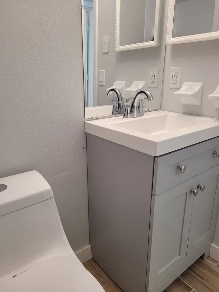 7114 Barclay Ave - Photo 7 of 14