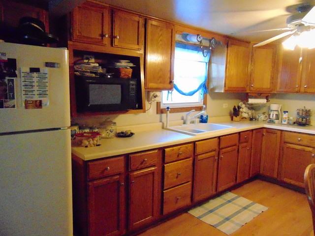 2352 Parkrose St - Photo 2 of 13