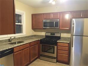 704 Bloomfield Dr - Photo 2 of 13