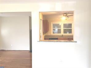 704 Bloomfield Dr - Photo 3 of 13