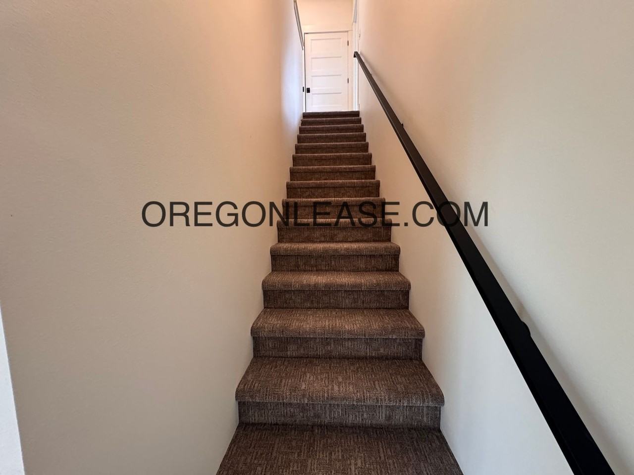 32732 Coburg Creek Dr - Photo 3 of 21