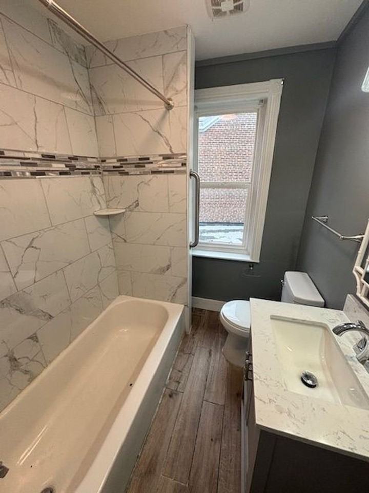 228 N Evans St - Photo 5 of 15