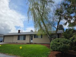 featured image of 4645 Reimann St Ne