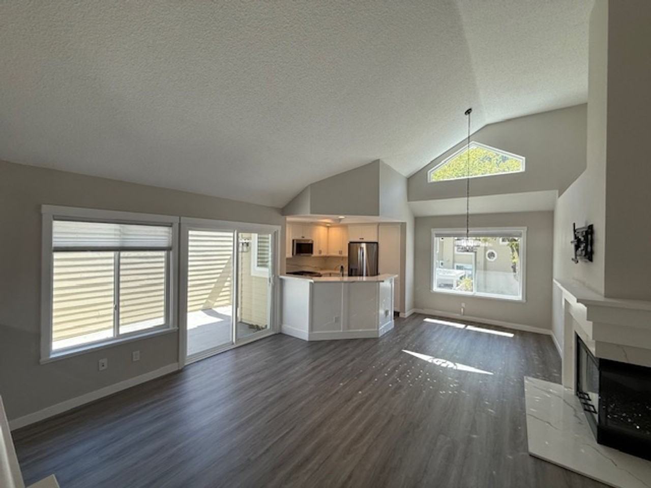 117 Tidewater Dr - Photo 3 of 25