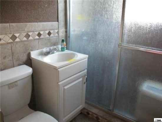 4822 Woodend Avenue - Photo 3 of 4