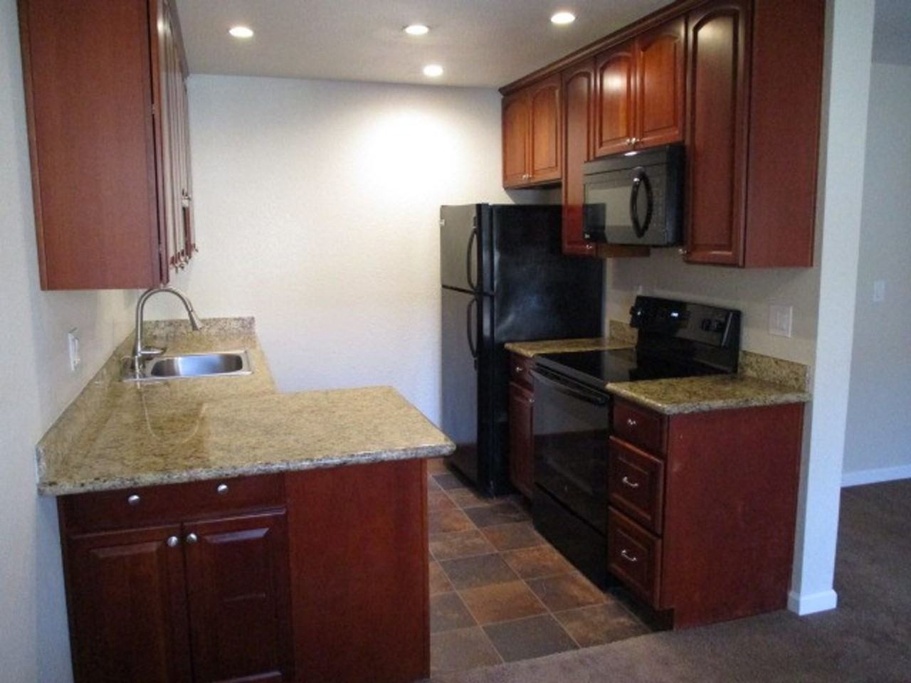 237 Wenatchee Cmn - Photo 3 of 10