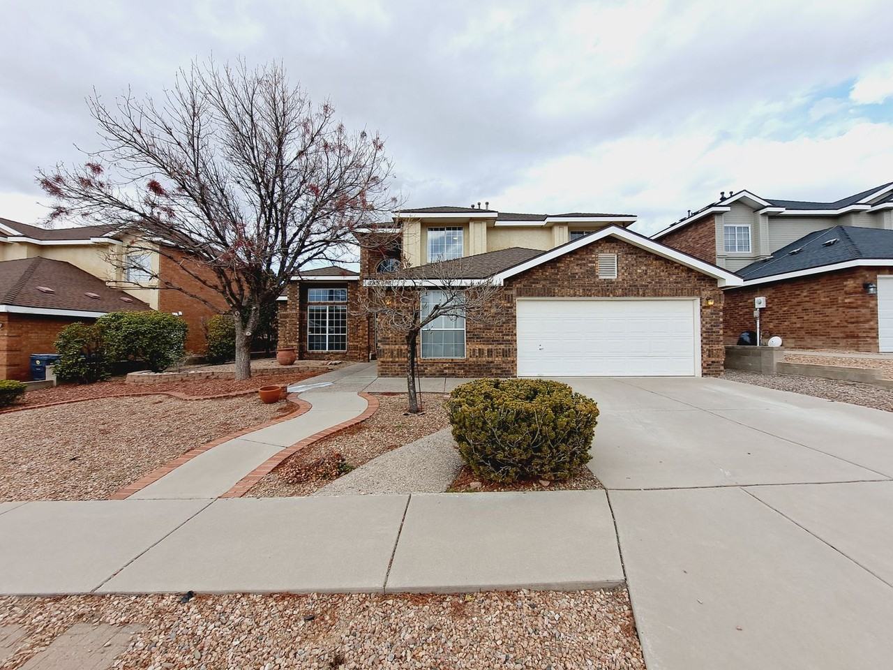 8505 Ashton Pl Ne - Photo 2 of 41