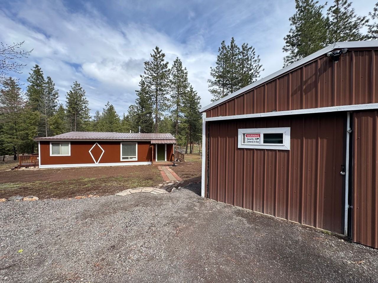 12847 Christopher Dr - Photo 2 of 27