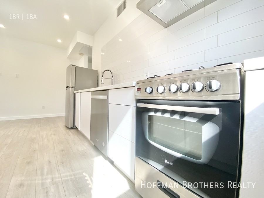 425 N Coronado St #A - Photo 3 of 13