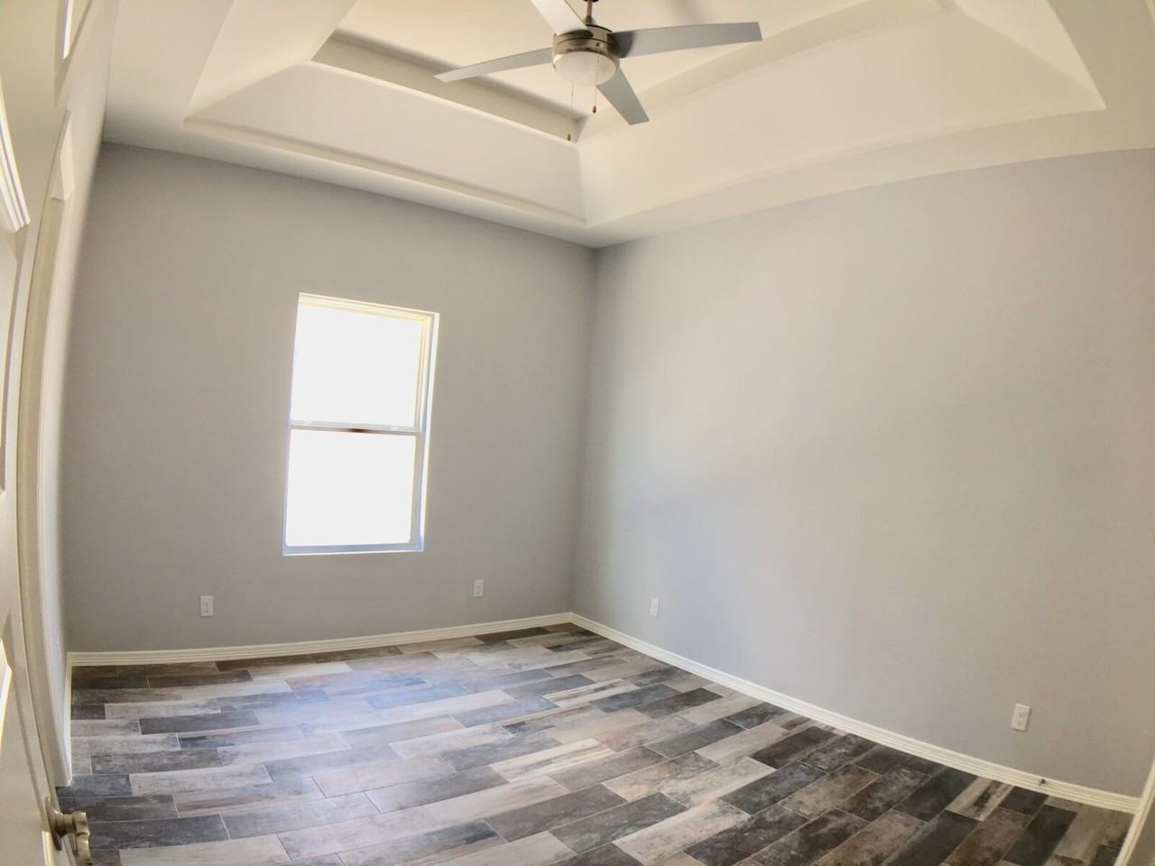 417 Newport Ave #2 - Photo 3 of 10