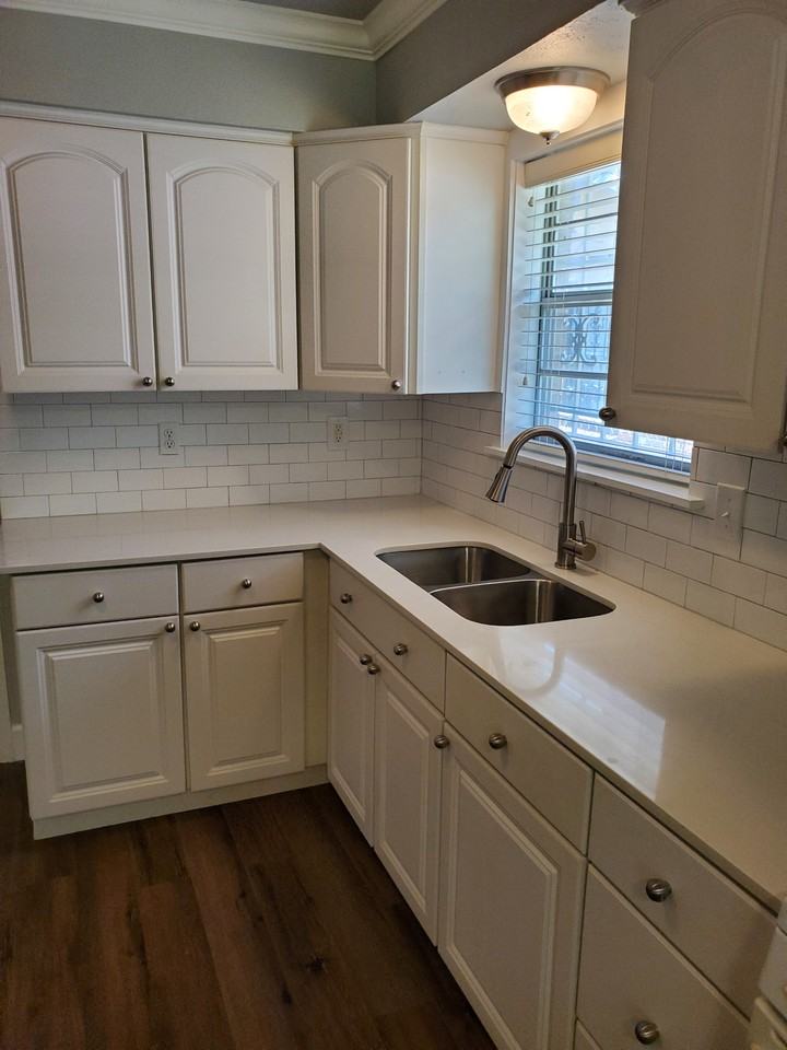 1534 Harlandale Ave #NA - Photo 5 of 18