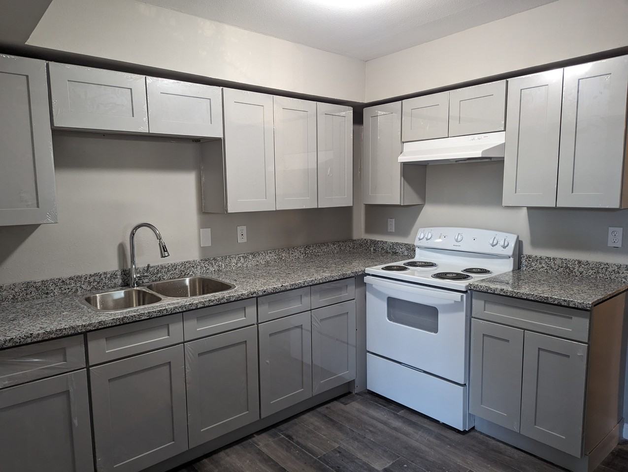 4426 Pontchartrain Dr #A - Photo 2 of 10