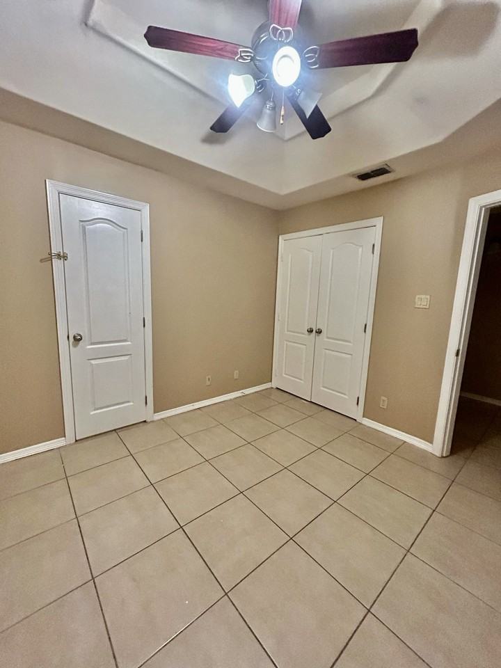 1209 W Kiwi Ave #3 - Photo 6 of 12