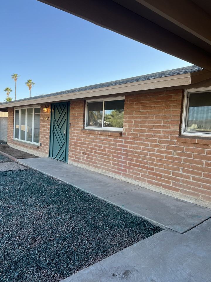 2120 S Calle Cordova #NA - Photo 2 of 16