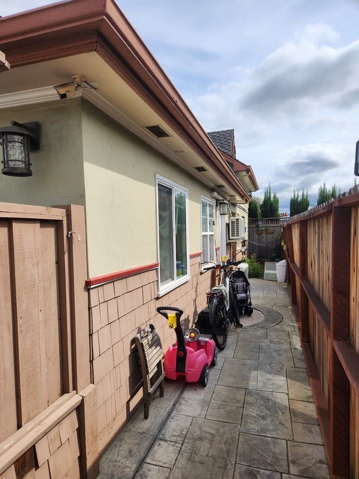 348 Halsey Ave #2 - Photo 2 of 3