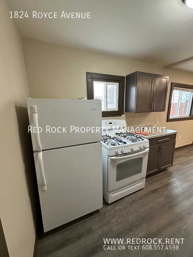 1824 Royce Ave - Photo 2 of 11