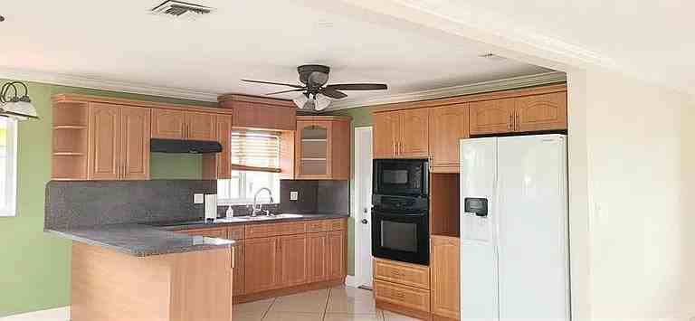 18800 Nw 29th Ave #NA - Photo 2 of 6