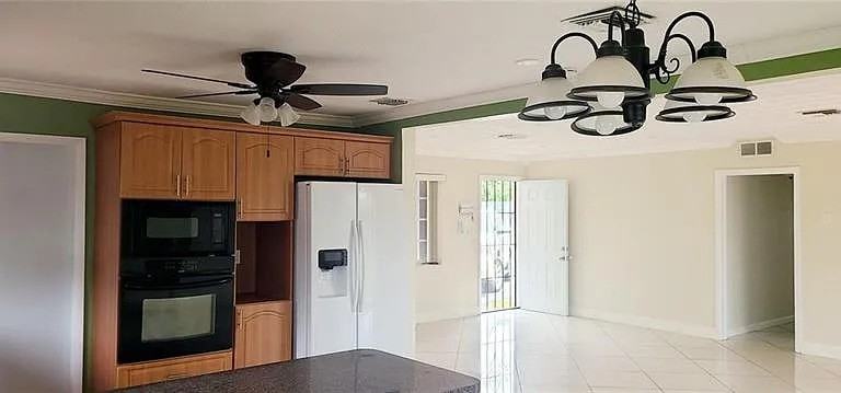 18800 Nw 29th Ave #NA - Photo 3 of 6