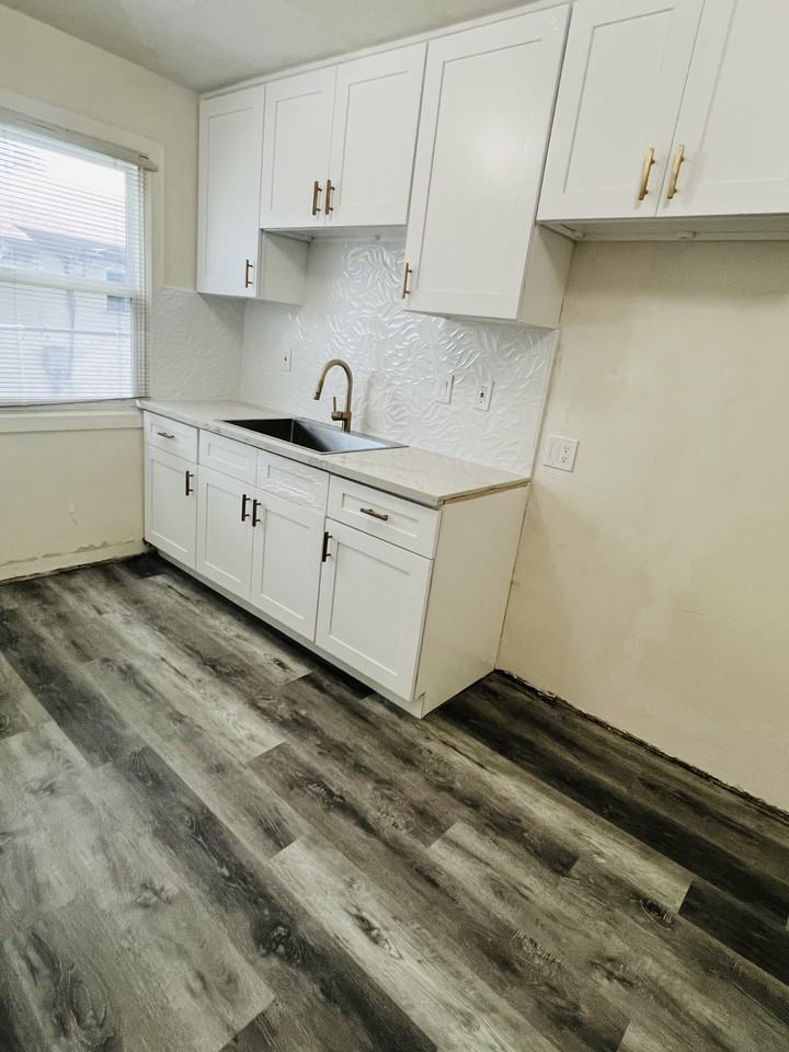 311 E Pomona Blvd #D - Photo 4 of 8