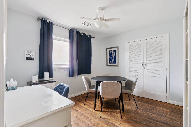 514 Sunset Dr - Photo 4 of 35