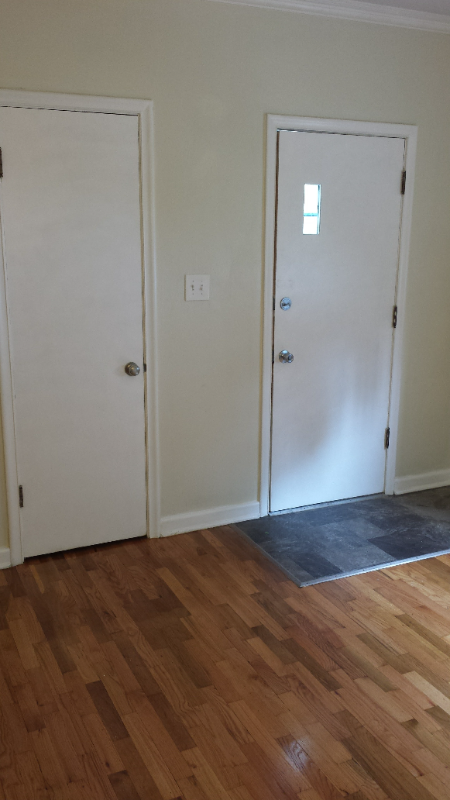 1134 S Grand Ave #1 - Photo 2 of 15