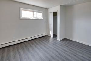 featured image of 345 W Clements Bridge Rd #B11