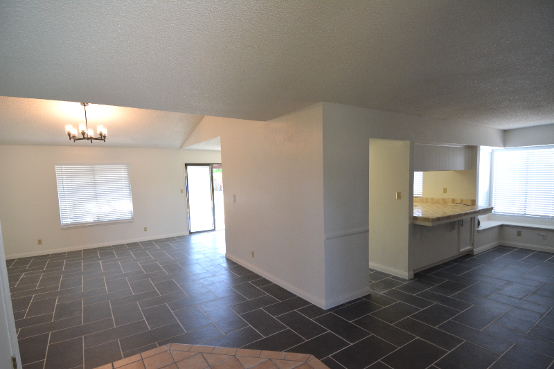 13609 Warrenton Ave - Photo 2 of 20