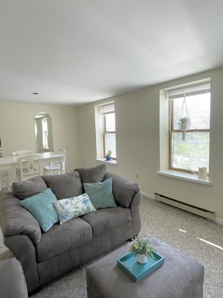 329-331 E. Main St. - Photo 2 of 10