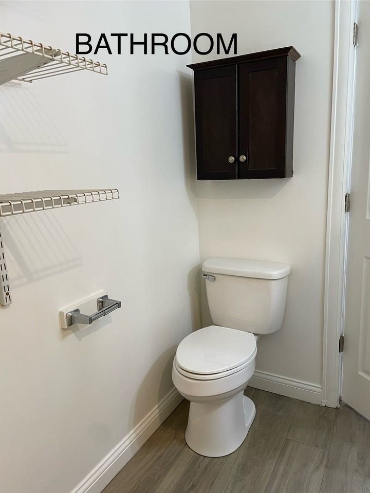 AND: Ruddle: Complex - Photo 3 of 8