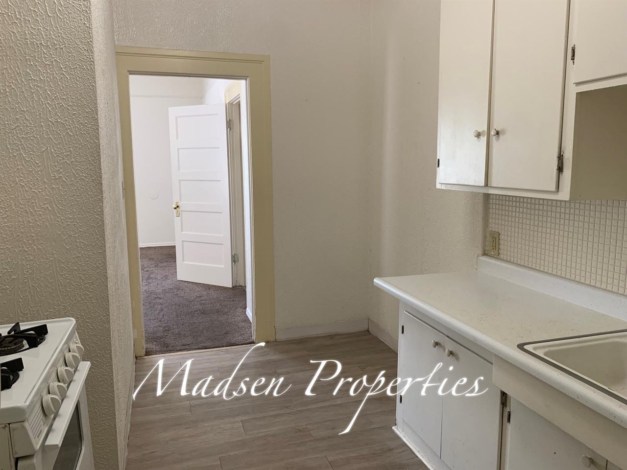 1620 High Street - Photo 3 of 10