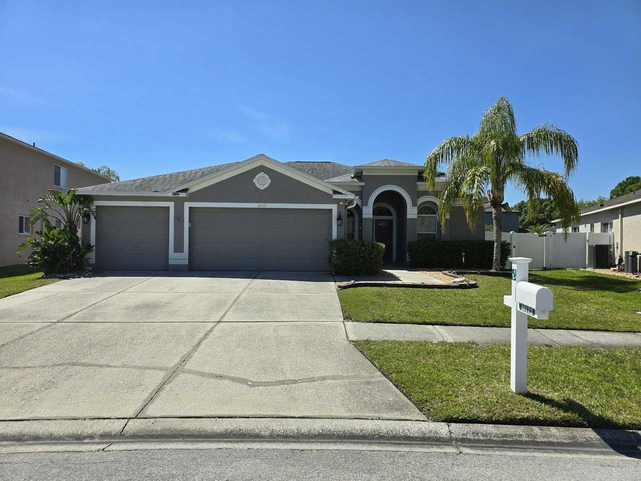 16112 Muirfield Dr - Photo 2 of 39