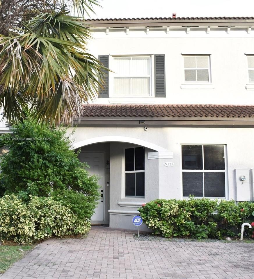 9123 Southwest 152nd Path - Photo 5 of 50