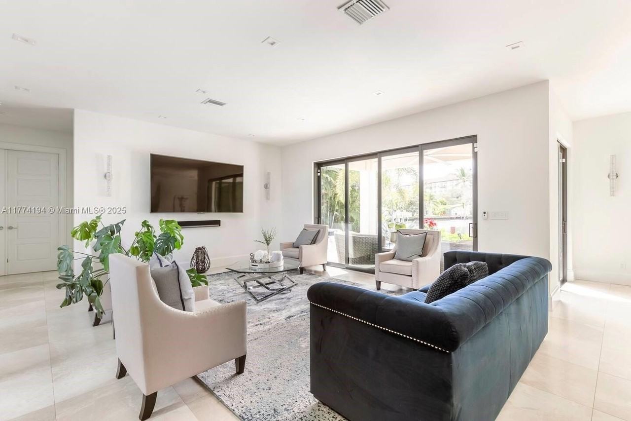 2809 Ne 14th Ave #2809 - Photo 6 of 42