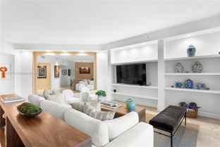 10 Edgewater Dr #3E - Photo 1 of 1