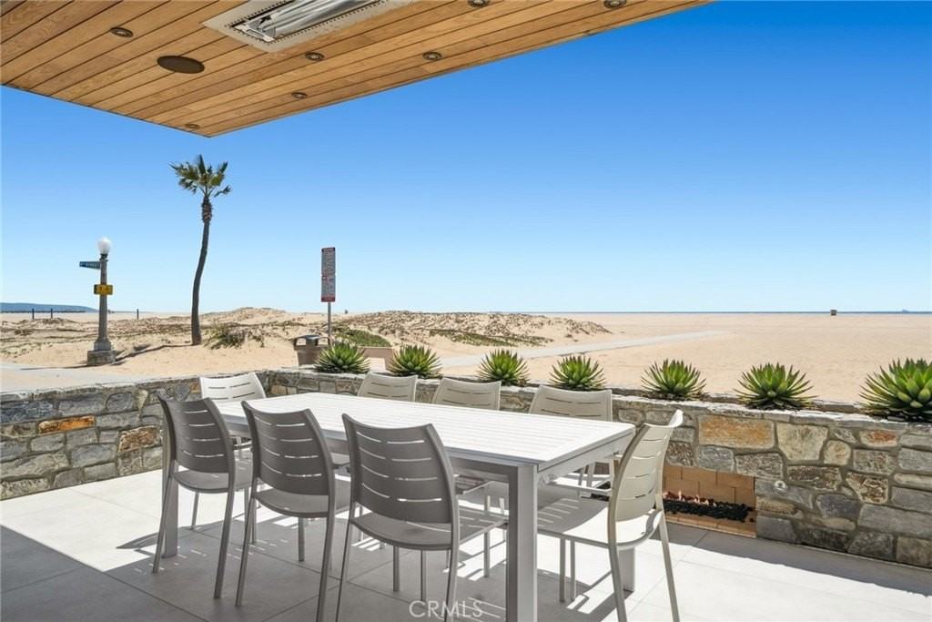 800 W Oceanfront - Photo 6 of 33