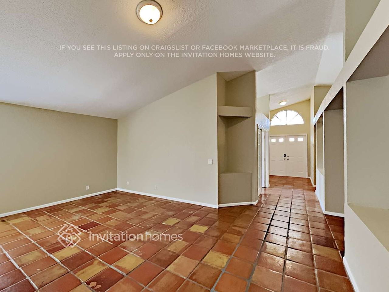 8580 Windfall Dr - Photo 3 of 20