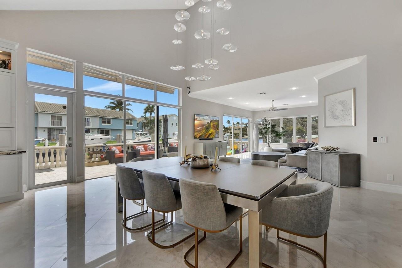 857 Havana Dr - Photo 3 of 30