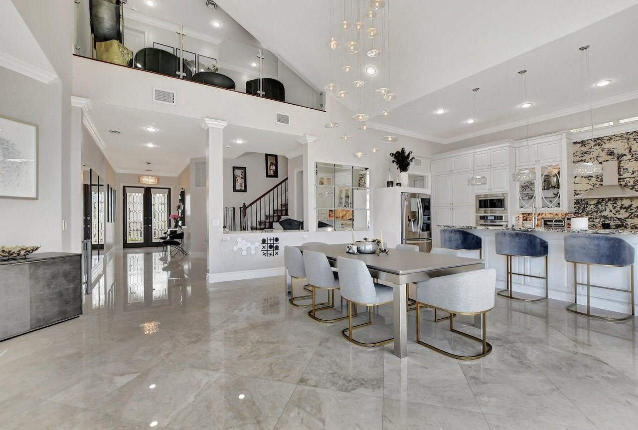 857 Havana Dr - Photo 4 of 30