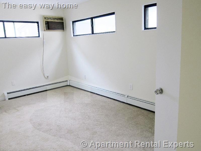 19 Wesley St - Photo 3 of 12