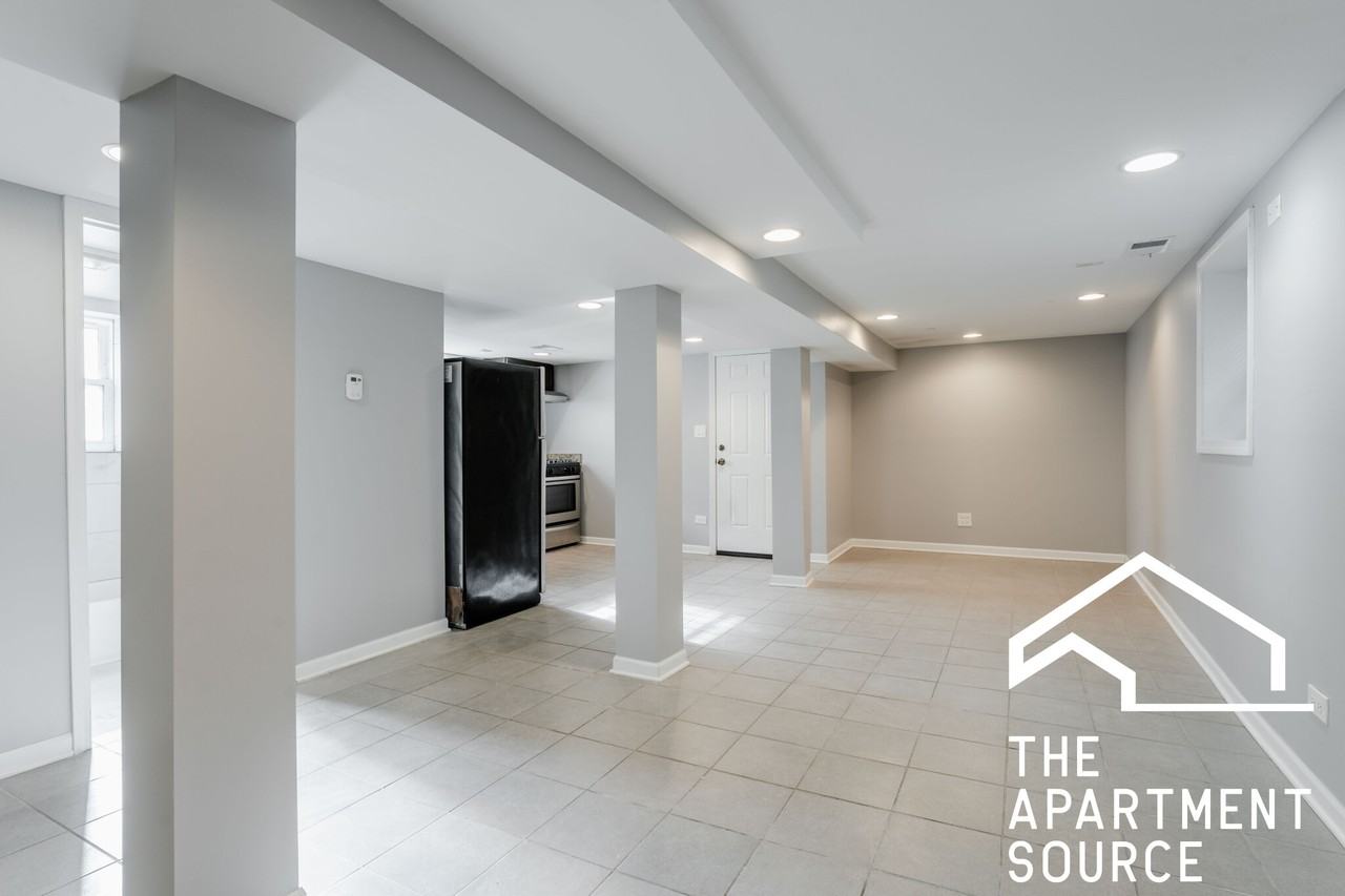 2614 N Springfield Ave - Photo 4 of 8