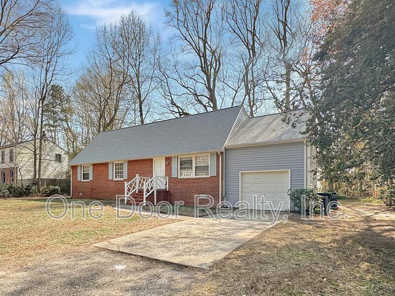 106 Lexington Dr - Photo 2 of 34